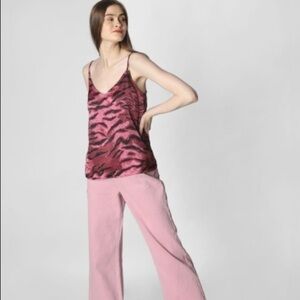 𝅺vero MODA PINK ANIMAL PRINT SATIN CAMI TOP